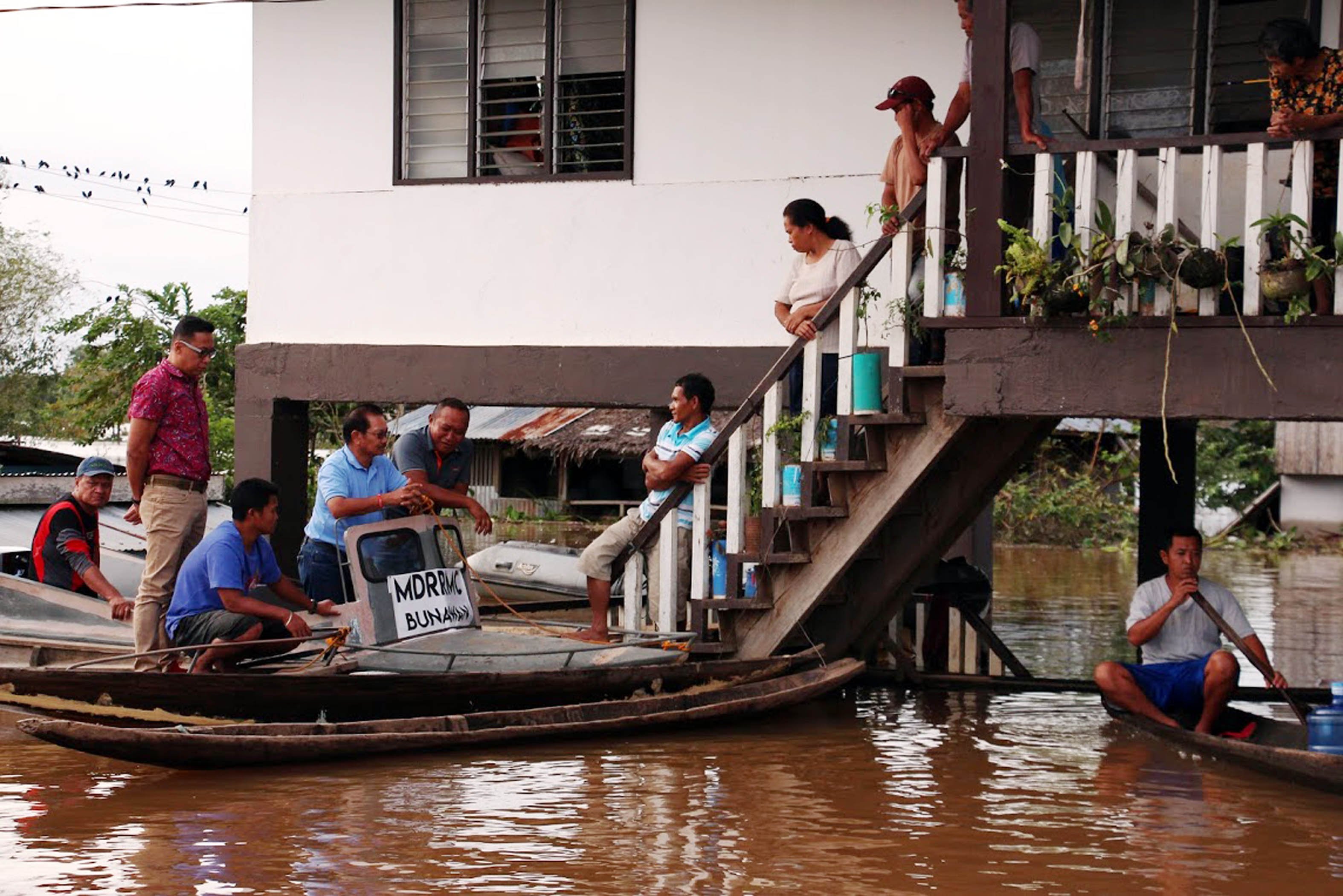 DA assures aid to flood-hit areas