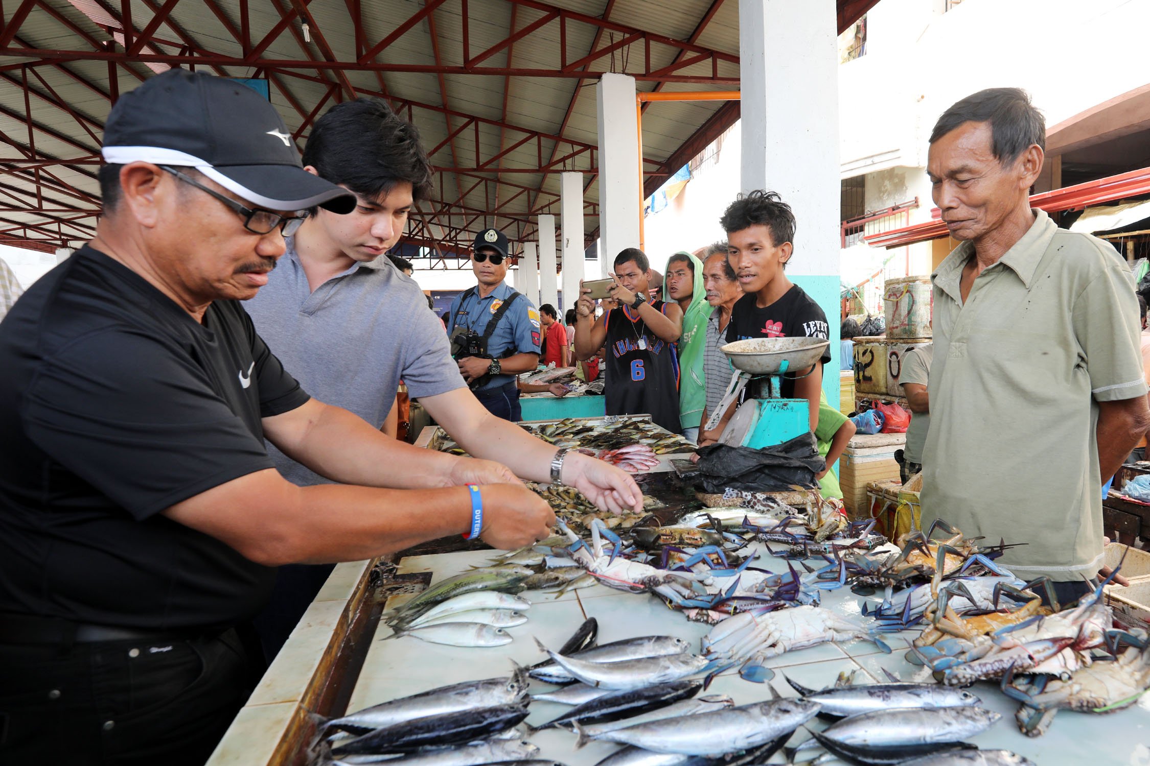 Agriculture Secretary Manny Pinol visits Bongao Public Market in Tawi-tawi