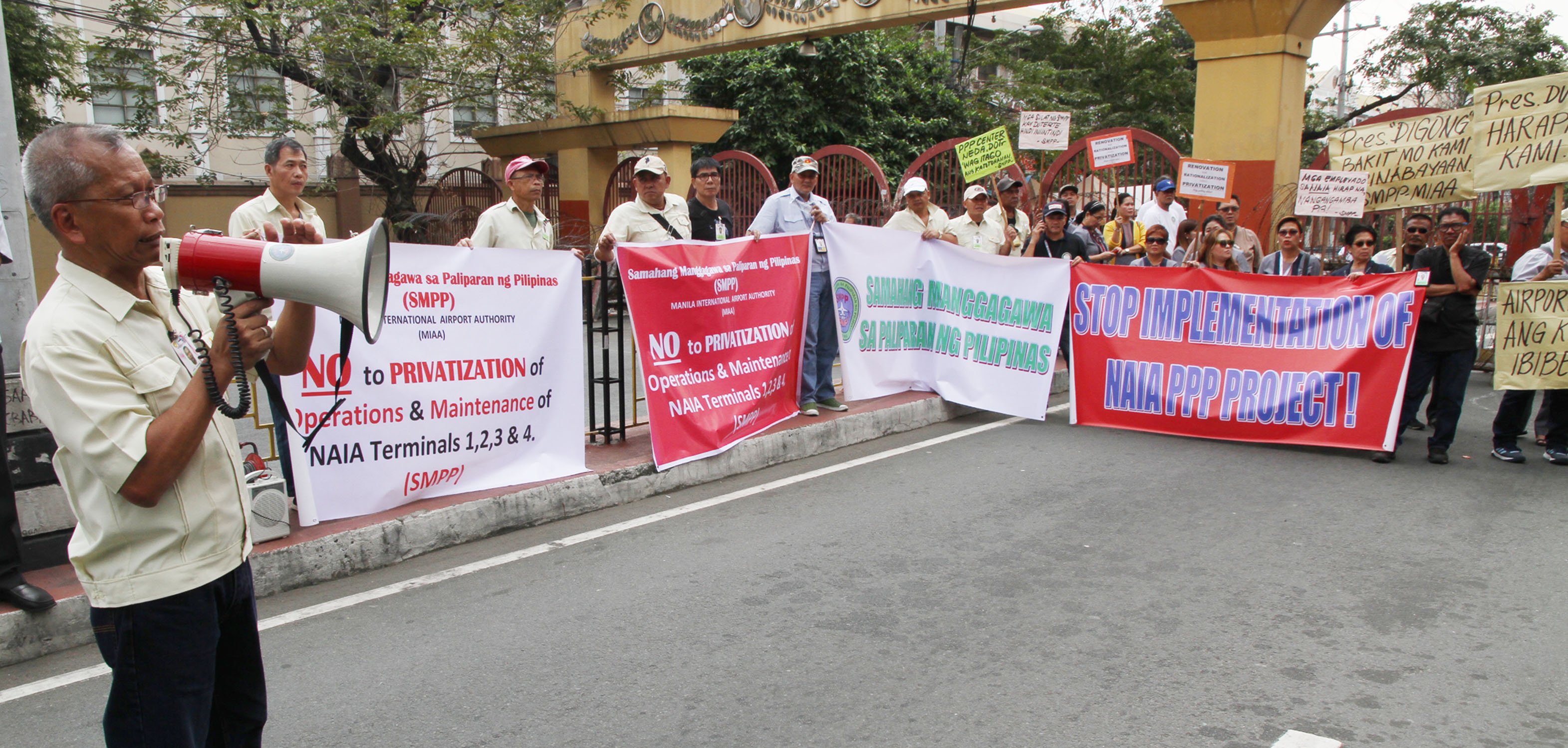 SMPP officers and members, MIAA employees hold peaceful rally at Mendiola