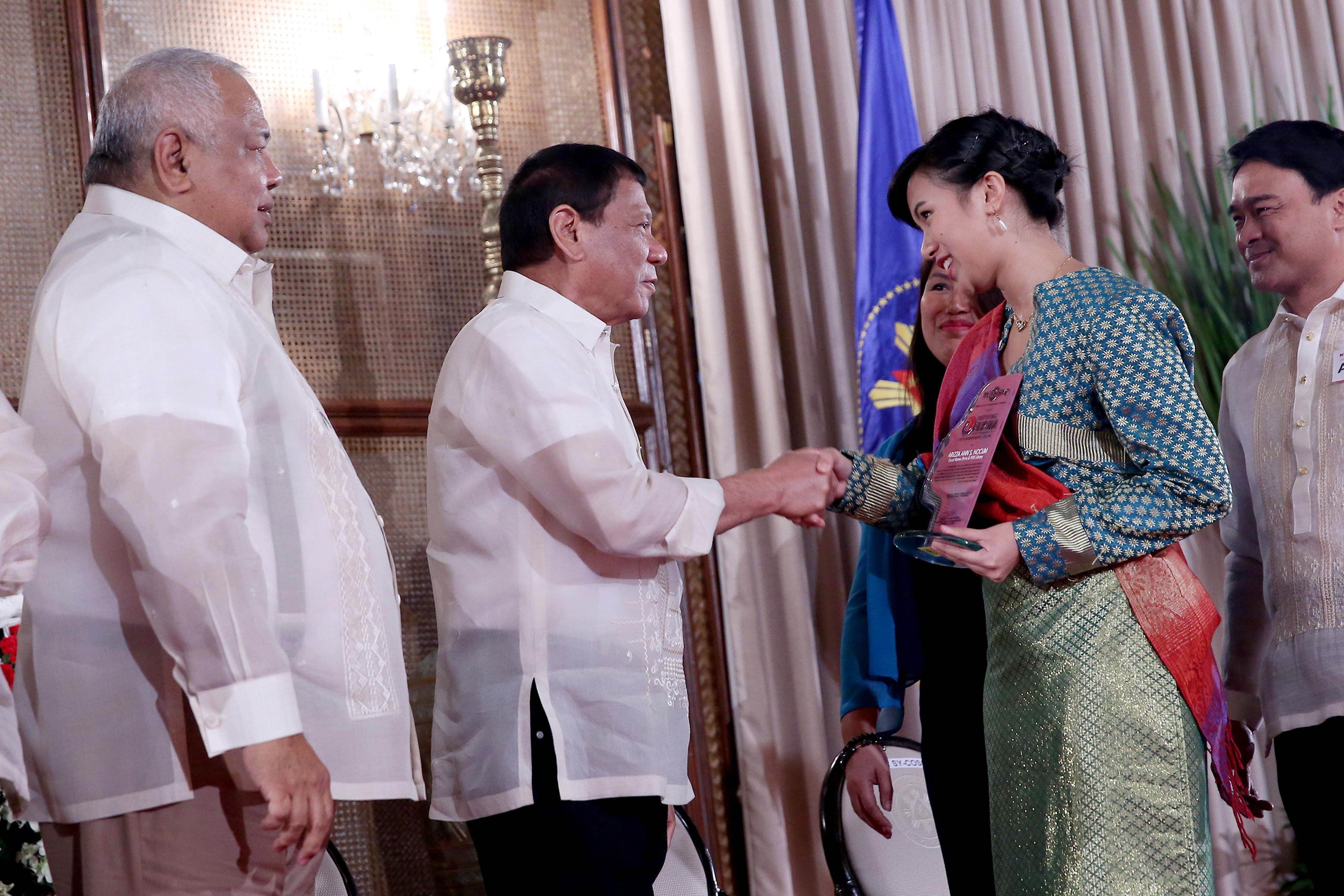 President Rodrigo Roa Duterte confers youth entrepreneur award to Inspiring Filipina Entrepreneur