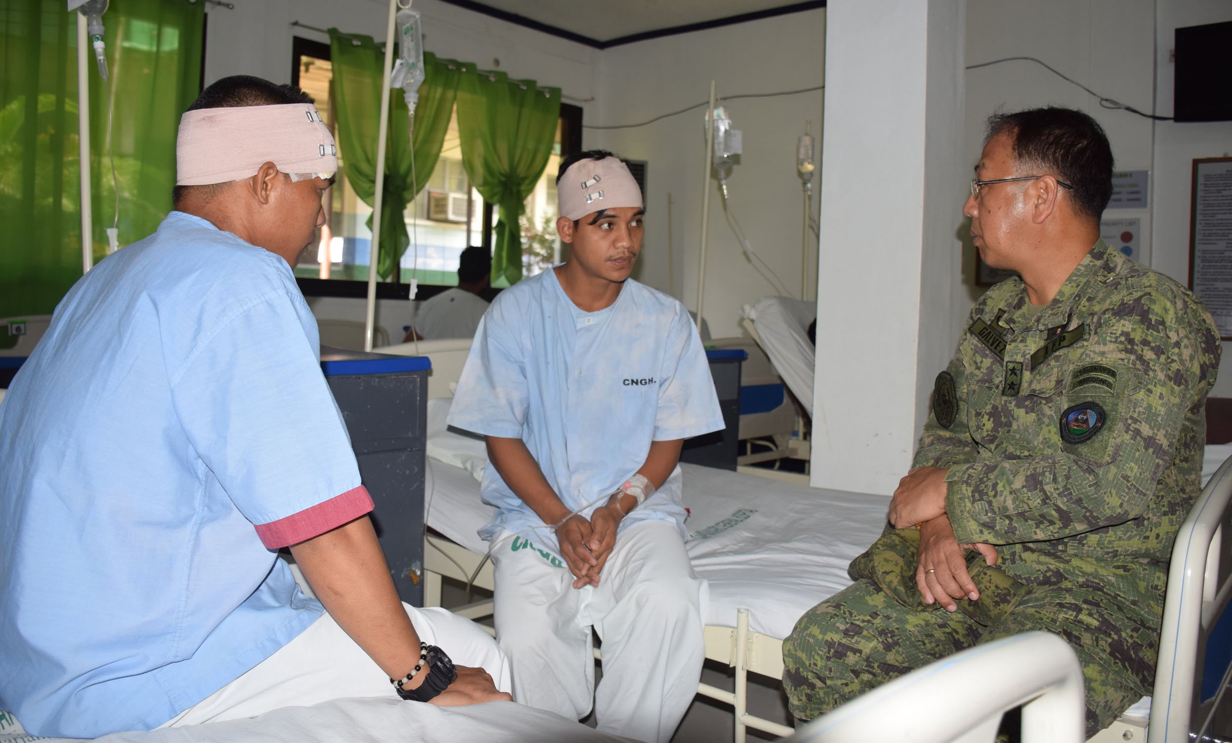 Westmincom chief visits wounded soldiers