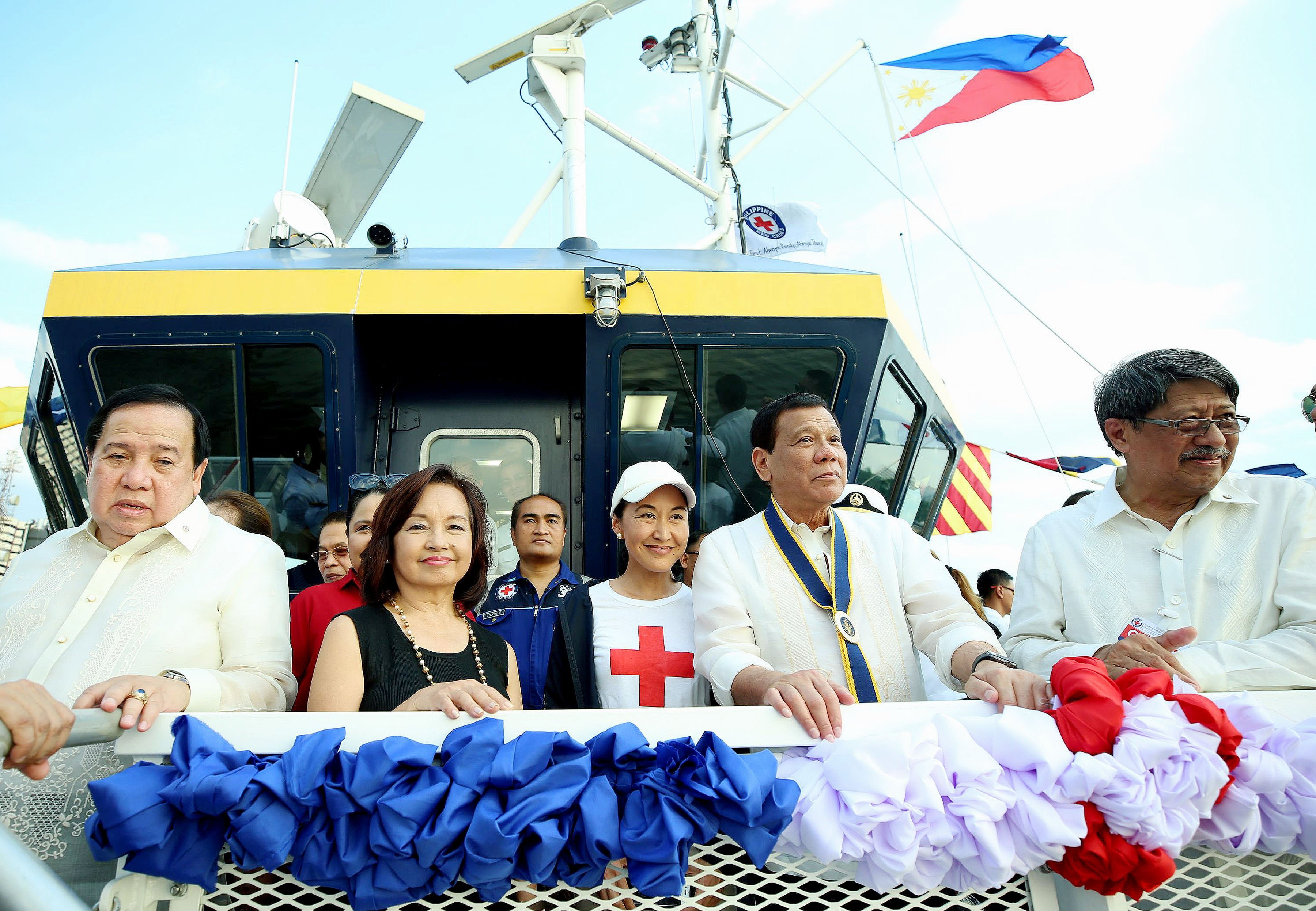 Pres. Duterte tours new PHL Red Cross humanitarian ship