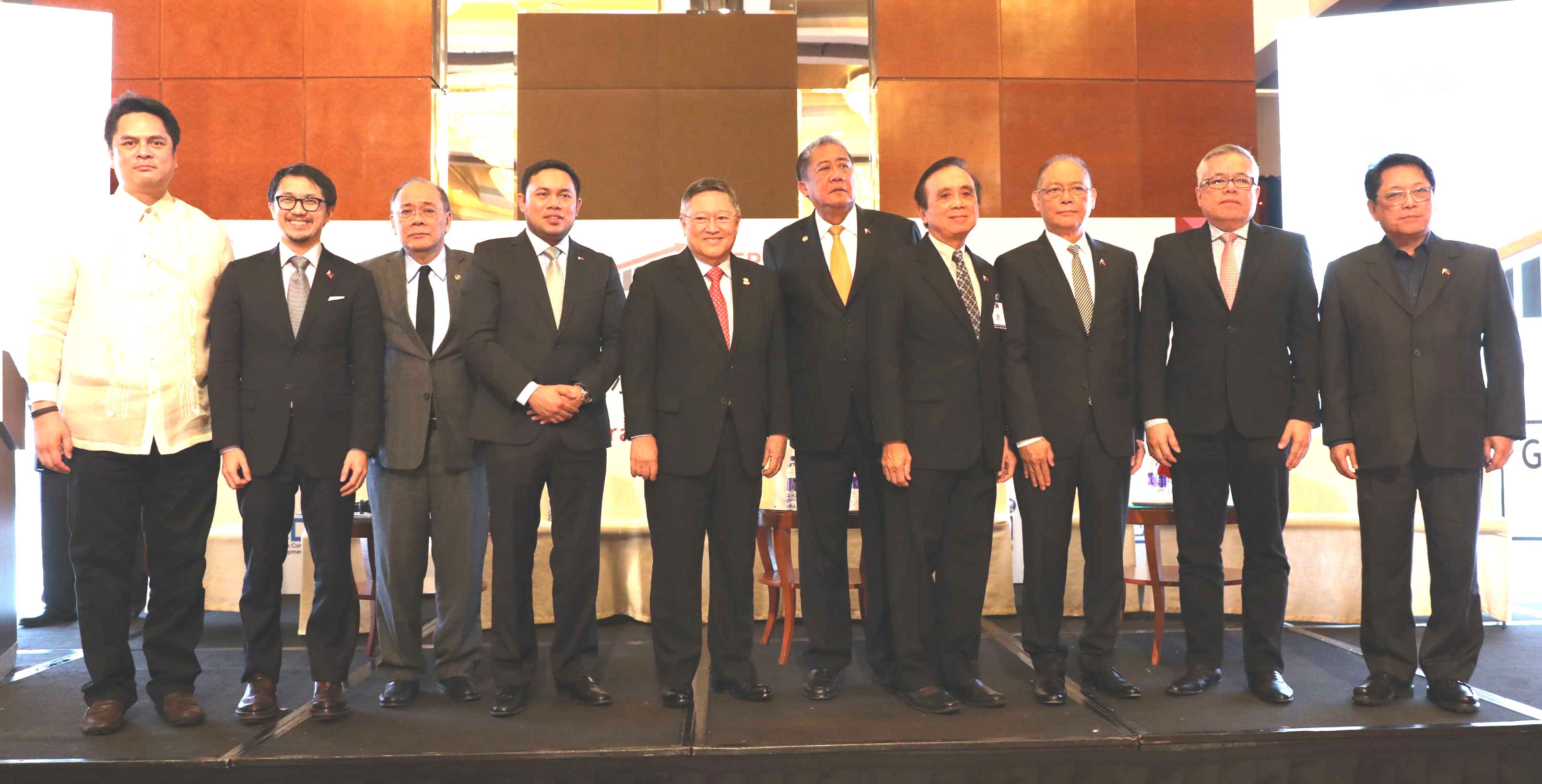 Philippine delegation to China hold forum on DuterteNomics