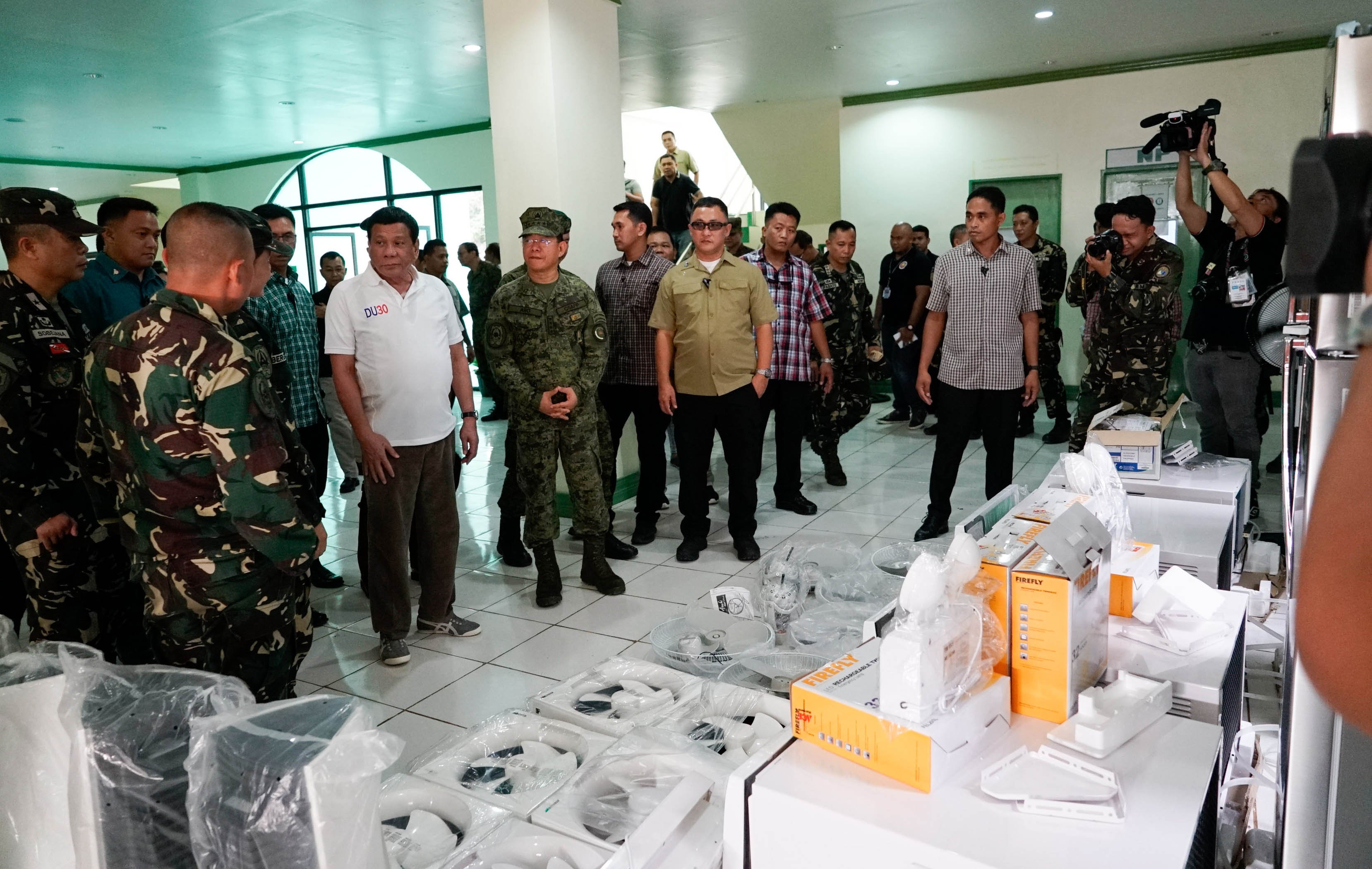 PRRD turns over supplies, equipment to Sulu military hospital