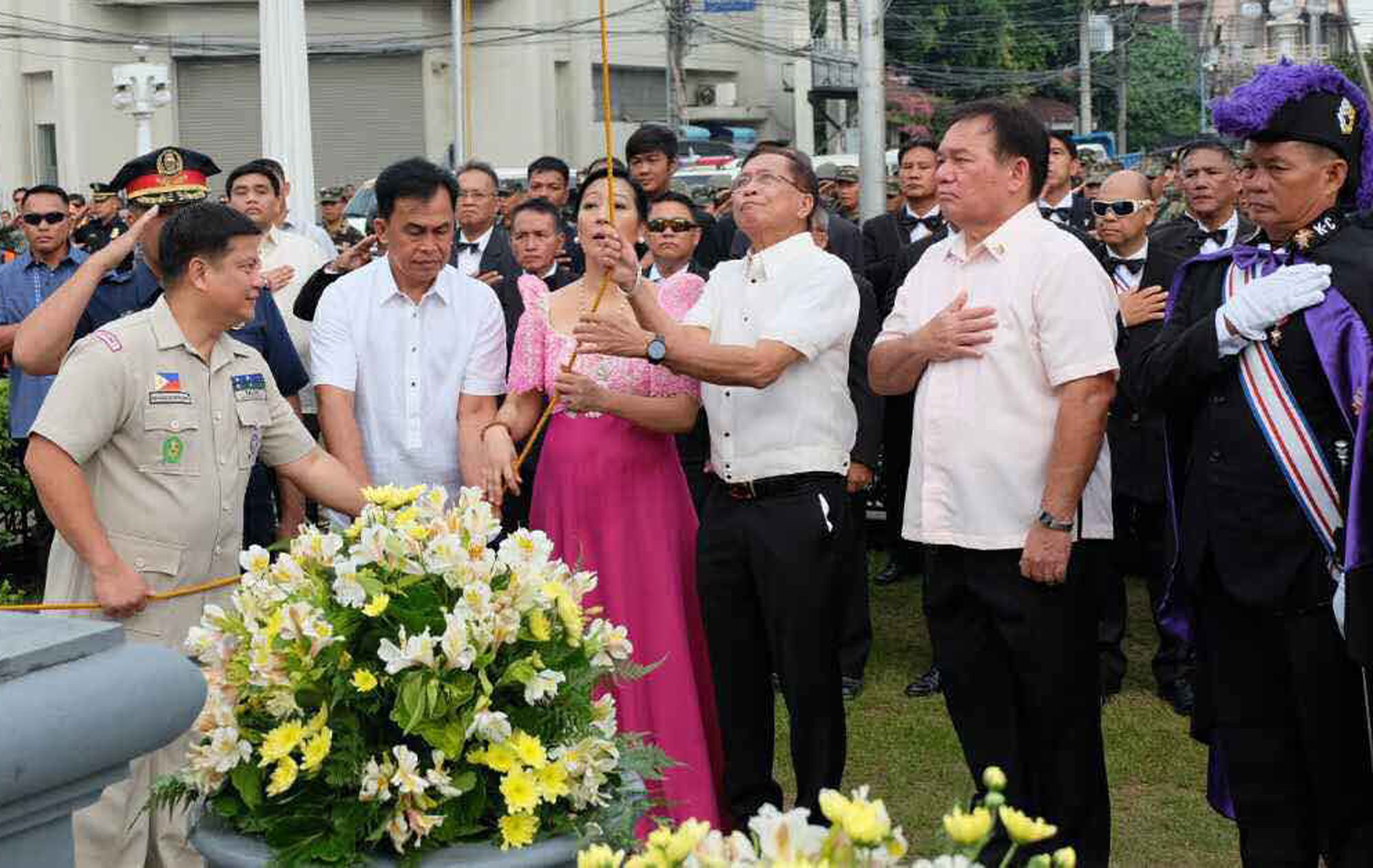 Dureza leads Independence Day rites in Zamboanga City