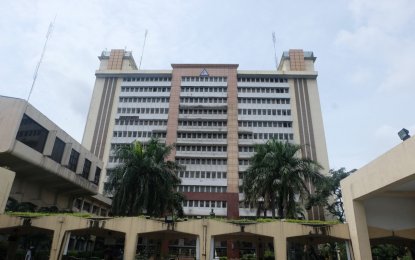 <p>Quezon City Hall facade. <em>(PNA file photo)</em></p>