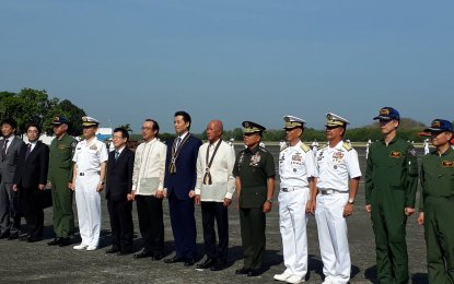 <p><strong>AIRCRAFT DONATION. </strong>Defense Secretary Delfin Lorenzana (6th from right), Japanese Ambassador to the Philippines Koji Haneda (6th from left) along with key officials of Armed Forces of the Philippines and Japan's Ministry of Defense lead the turn-over of three TC-90 patrol aircraft to the Philippine Navy in Sangley Point, Cavite on Monday (March 26, 2018)</p>