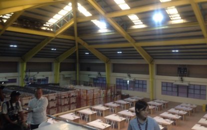 <p><strong>ALL SET FOR RECOUNT. </strong>Members of the media take a tour of the venue where the recount of the votes in the May 2016 vice presidential elections on Tuesday (March 27, 2018). The recount which stemmed from the poll protest of former Senator Ferdinand "Bongbong" Marcos Jr. against Vice President Maria Leonor "Leni" Robredo will begin on April 2. <em>(Photo by Christopher Lloyd T. Caliwan)  </em></p>