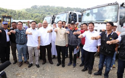 <p><strong>JAPAN DONATION FOR MARAWI REHAB. </strong>Executive Secretary Salvador Medialdea, Department of Public Works and Highways Secretary Mark Villar, Japanese Ambassador to the Philippines Koji Haneda and other Philippine government officials spearhead the turnover of the 27 new heavy equipment donated by the Japanese government for the rehabilitation of Marawi City on Thursday (March 15, 2018). <em>(Photo courtesy: DPWH)</em></p>