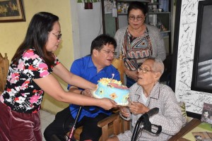 Iloilo City awards P50K each to 2 centenarians