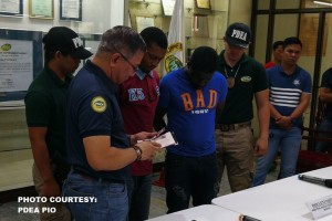 2 Nigerians nabbed in Cavite drug bust; P2.5-M shabu seized