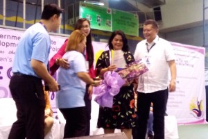 Carmona mayor cited one of Cavite's outstanding women leaders