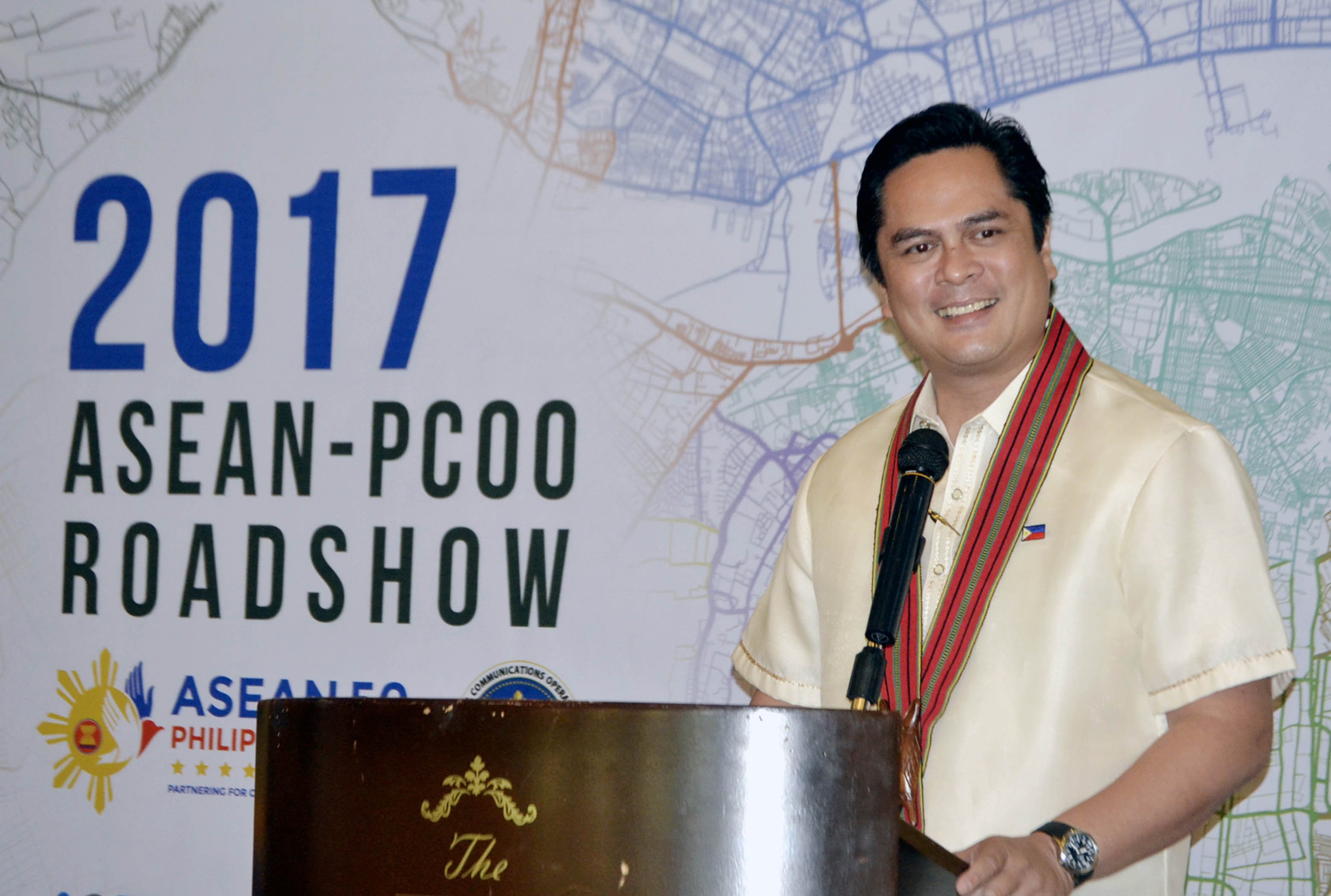 PCOO Secretary Martin Andanar formally opens the 3rd leg of the 2017 ASEAN-PCOO Roadshow in Baguio City