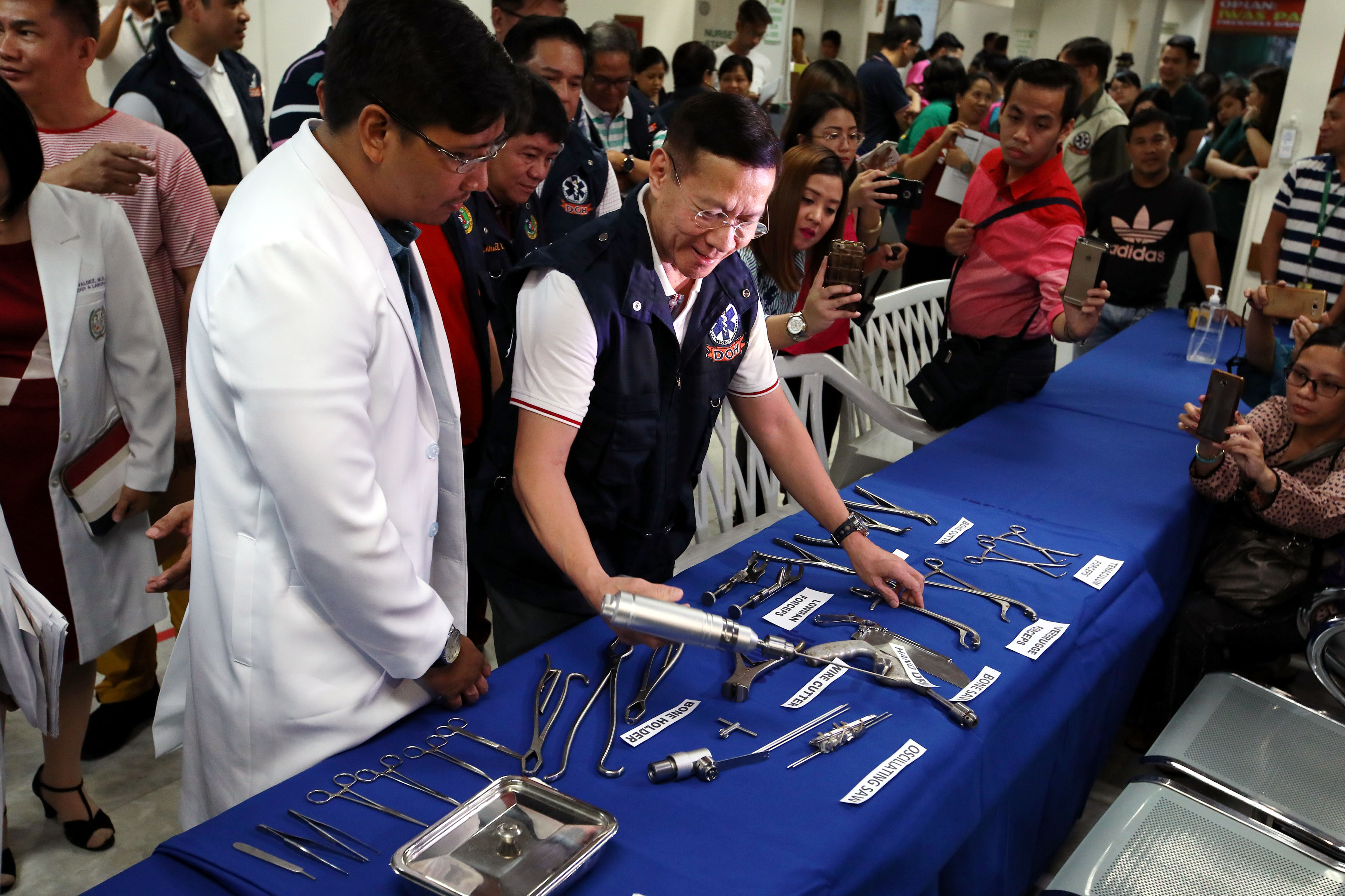 Helath Secretary DUque III inspects Jose Reyes Hospital